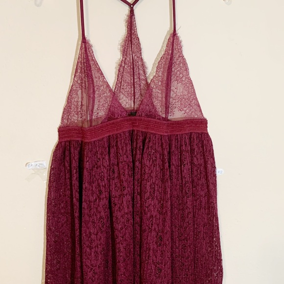 Victoria’s Secret (size XL) Intimate Burgundy Babydoll Lace Razorback Nighty - Picture 4 of 11